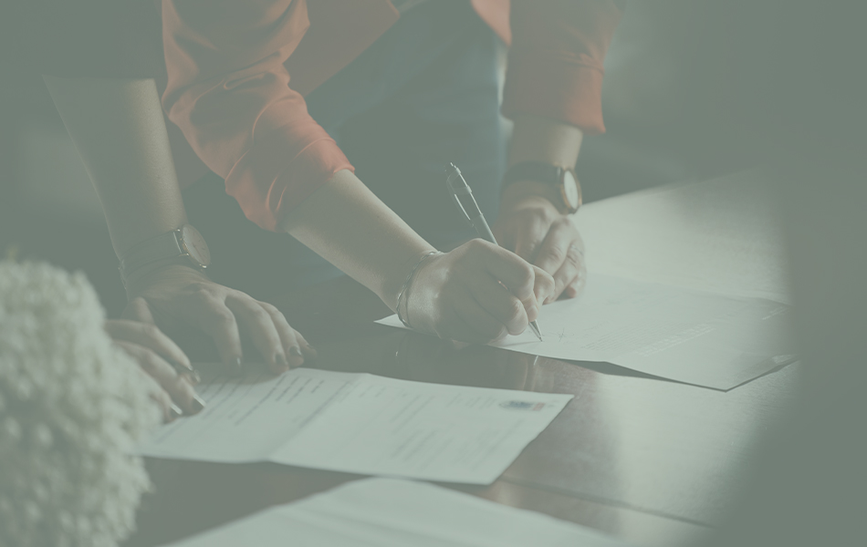 Contrat signé Inès Nabili avocat avocat antibes-cabinet d avocat grasse-avocat divorce nice-avocat penal vallauris-droit du travail cannes-droit des contrats cagnes sur mer-honoraires avocat juan les pins-avocate antibes